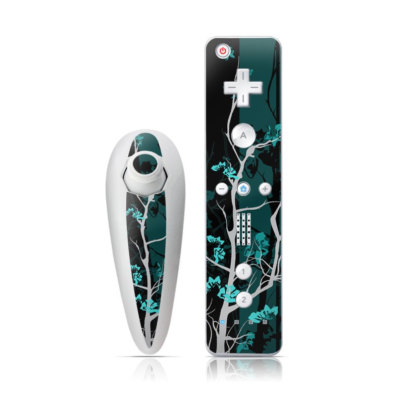 Aqua Tranquility - Nintendo Wii Nunchuk Skin - DecalGirl Collective - DecalGirl