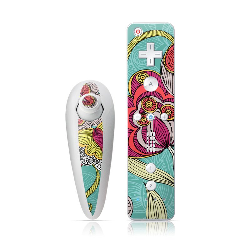 Beatriz - Nintendo Wii Nunchuk Skin - Valentina Ramos - DecalGirl
