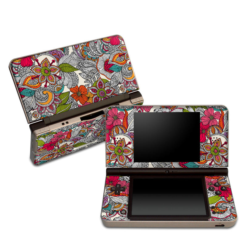 Doodles Color - Nintendo DSi XL Skin