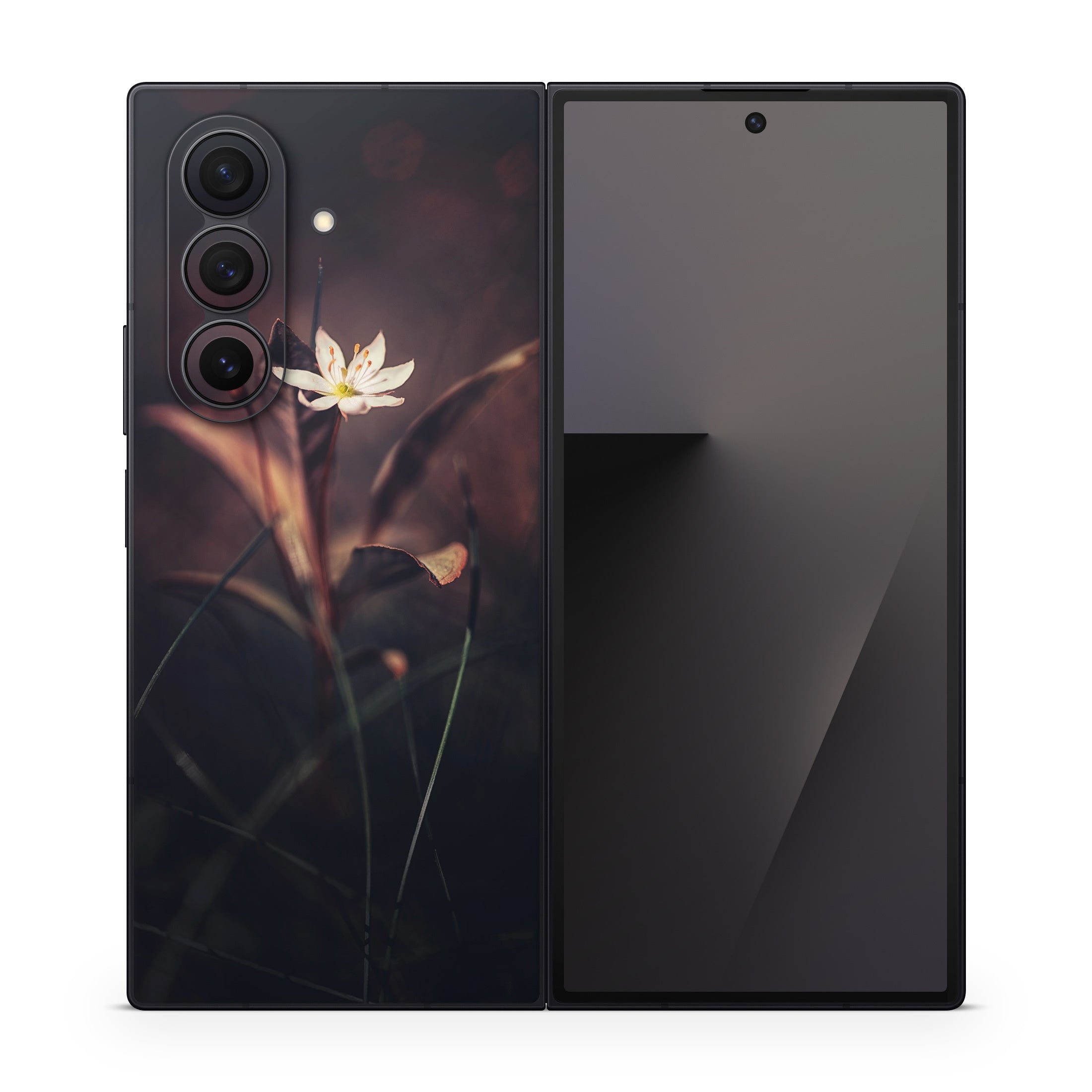 Delicate Bloom - Samsung Galaxy Z Fold7 Skin